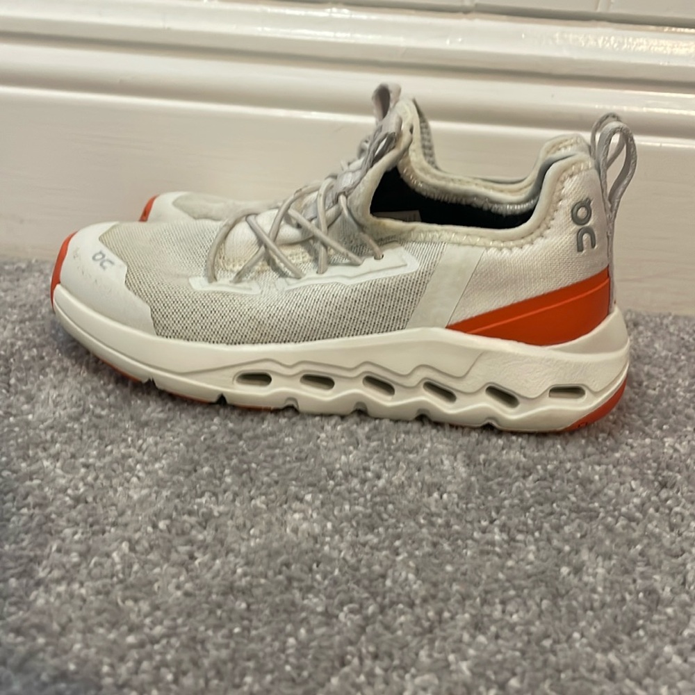 ON Cloud running shoes for kids size 11K